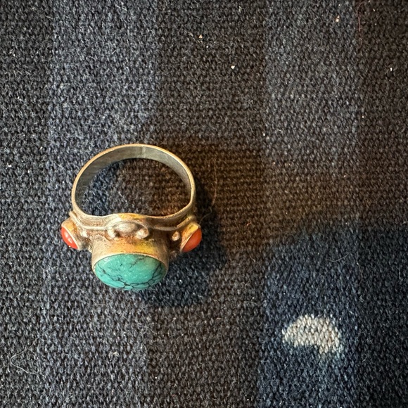 TURQUOISE AND CORAL STERLING SILVER RING - Picture 3 of 5